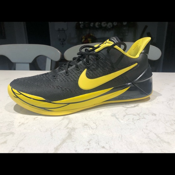 kobe ad size 8